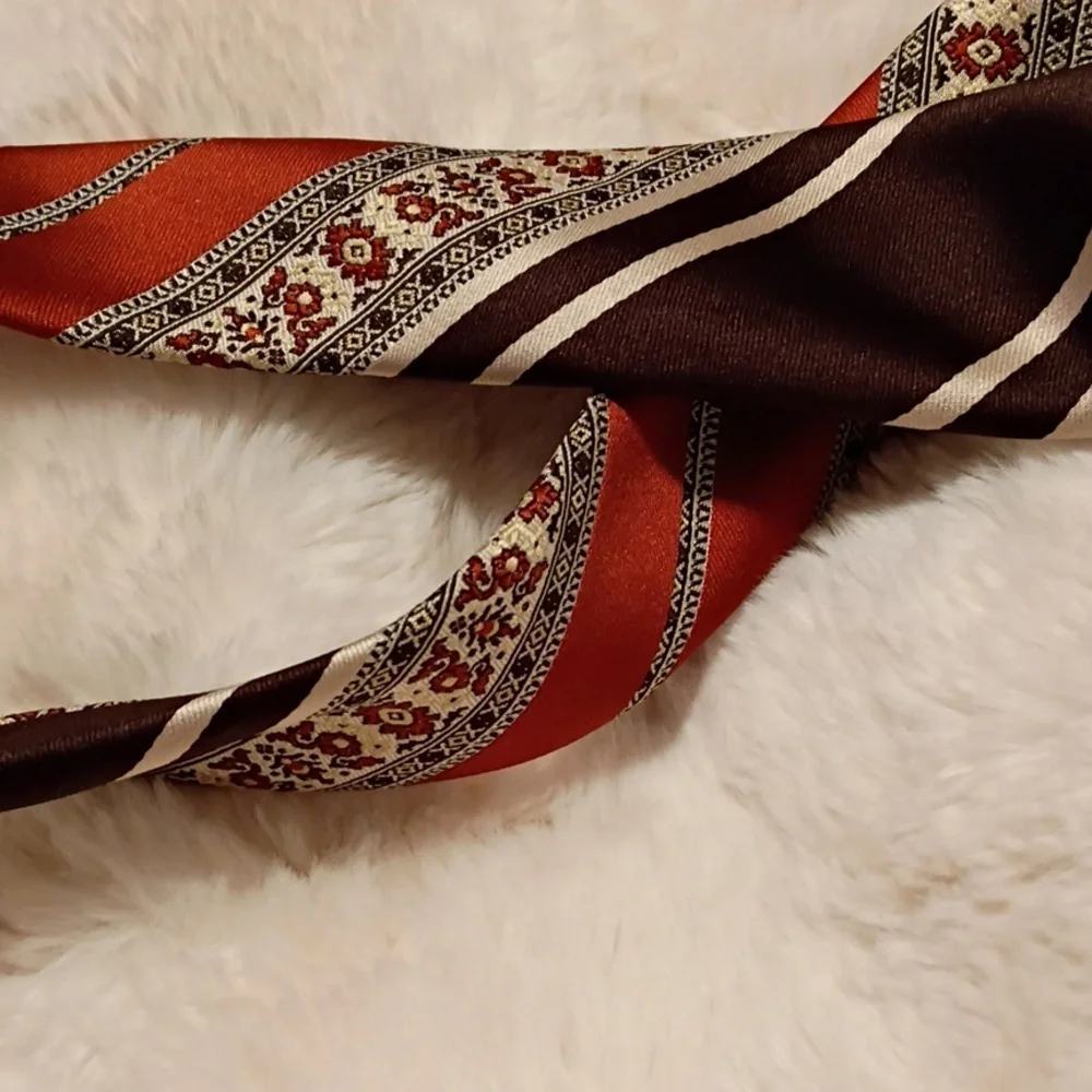 Oleg Cassini this vintage
